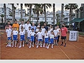 MERSİN SEVGİ  EVLERİ  TENİS EĞİTİM PROJEMİZİ YENİDEN BAŞLATTIK .   