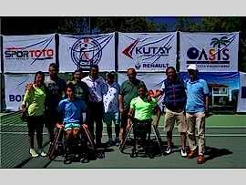 TEKERLEKLİ SANDALYE TENİSİ MİLLİ TAKIM SPORCUMUZ OĞUZHAN GÜNEŞ'TEN TARİHİ BAŞARI.