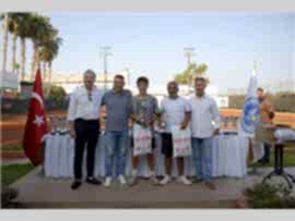 ÖDÜLLÜ GÜRSOY GRUP KIŞ TENİS TURNUVASI SONA ERDİ...